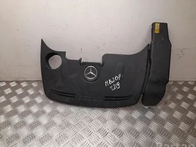 Mercedes-Benz A 276 010 03 67 / A2760100367 E-CLASS Coupe (C207) 2011 Couvert de moteur - Image 1