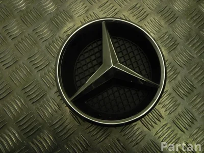 Mercedes-Benz A 000 888 01 00 / A0008880100 E-CLASS (W213) 2018 Zierleisten - Bild 1