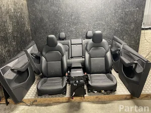 Tesla Model Y 2025 Sėdynių komplektas Durų panelė Porankis