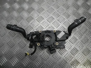 Jaguar 8W83-13N064-DB, 8W83-13335-AA, 8W83-17A553-BB / 8W8313N064DB, 8W8313335AA, 8W8317A553BB XJ (X351) 2016 Multi-switch colonne de direction