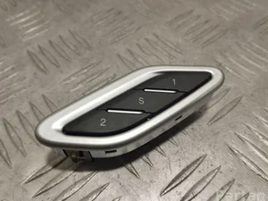 Maserati E0201222 LEVANTE 2019 Interrupteur à mémoire pour le réglage du siège