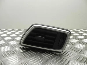 Nissan 68761 4CE1A / 687614CE1A X-TRAIL (T32_) 2016 Évent