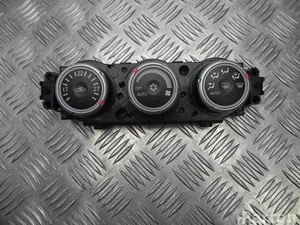 Mitsubishi 7820A115XB ASX (GA_W_) 2011 Contrôle automatique de la climatisation