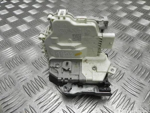 Audi 8X0 839 016 E / 8X0839016E A4 Avant (8W5, B9) 2016 Serrure de porte Right Rear