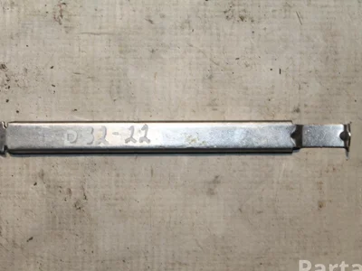 Volvo XC70 II 2009 fixation pour phare Left Front Right Front - Image 1