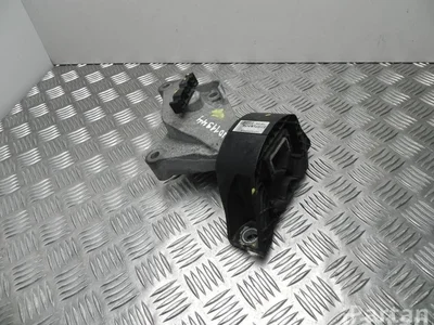 Dacia 112844547 SANDERO II 2018 Support moteur - Image 1