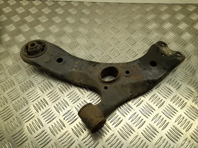 Toyota 008KPR AURIS (_E18_) 2016 Devant  bras de commande de voie inférieur - Image 1