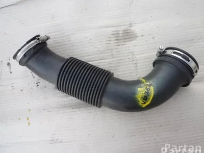 Ford CV61-90623-AC / CV6190623AC FOCUS III 2013 Prise d'air / Conduit d'air d'admission - Image 1