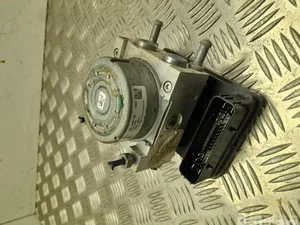 Ford GG98-2C555-AD / GG982C555AD MONDEO V Saloon 2019 Unité de commande hydraulique ABS