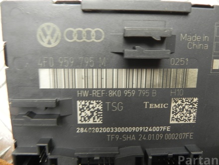 AUDI 4F0 959 795 M, 8K0 959 795 B / 4F0959795M, 8K0959795B Q5 (8R) 2009 Control unit for door