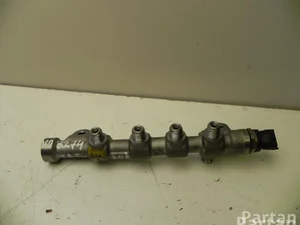 Opel 55576177, 0445 214 221 / 55576177, 0445214221 ZAFIRA TOURER C (P12) 2013 Distribution de carburant