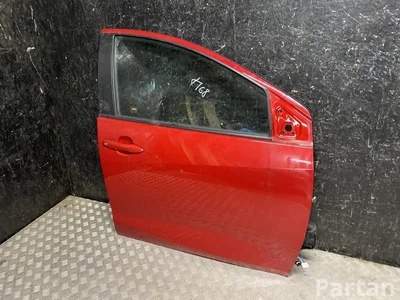 Toyota Yaris P210 2022 Durys dešinė priekis - Nuotrauka 1