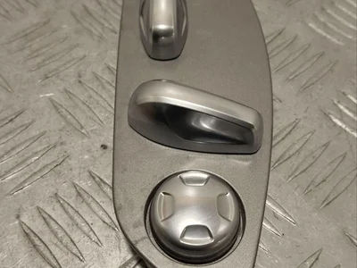 Porsche 7PP959747AA CAYENNE (92A) 2011 Interrupteur de réglage du siège - Image 1