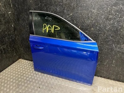 Škoda Octavia Mk4 Combi 2024 Дверь спереди справа - Изображение 1