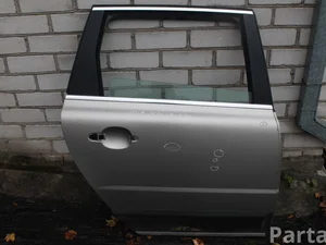 Volvo 484-16 / 48416 XC70 II 2009 Porte Right Rear à droite