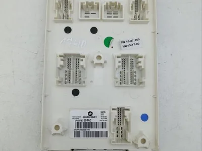 Maserati 04787684AC, P04787684AC LEVANTE 2017 Unité de commande de carrosserie BCM FEM SAM BSI - Image 1