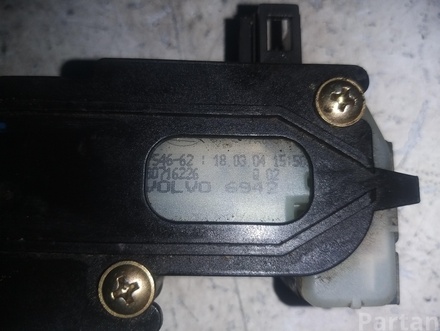 VOLVO 30716226 S40 II (MS) 2005 Tankcap lock