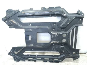 Maserati GRAN TURISMO 2011 Protección inferior del motor