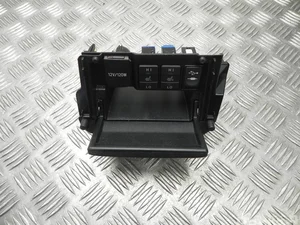 Toyota 103365A0, 103366A0, 55422-02350 / 103365A0, 103366A0, 5542202350 COROLLA Saloon (_E18_, ZRE17_) 2014 Périphérique d'entrée