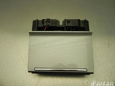 Škoda 5E2 863 077 B / 5E2863077B OCTAVIA III (5E3) 2013 Guantera - Imagen 1