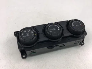 Subaru 72311FJ010 XV 2013 Contrôle automatique de la climatisation
