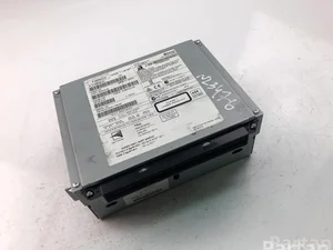 Volvo 31396096AA V40 Наклонная задняя часть 2017 Компакт диск-радио