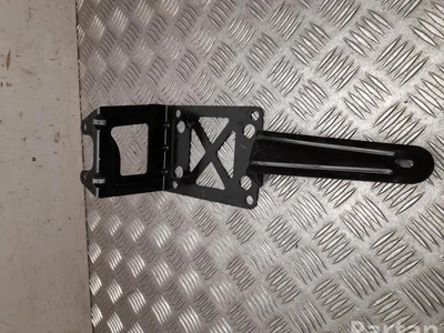 Mercedes-Benz A 247 501 02 20 / A2475010220 CLA X118 (shooting brake) 2021 Support / montage - Image 1