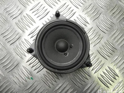 Mercedes-Benz A 222 820 02 02 / A2228200202 C-CLASS (W205) 2015 Haut-parleur - Image 1