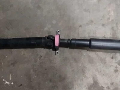 Jaguar AW934K145 XJ (X351) 2012 Arbre de transmission longitudinal - Image 1