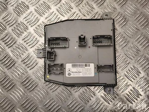 Mercedes-Benz A 205 900 81 39 / A2059008139 C-CLASS (W205) 2019 Блок управления бортовой сети BCM FEM SAM BSI