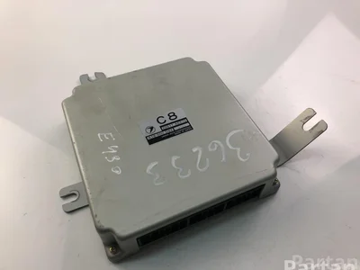 Subaru 22611AE670 IMPREZA Coupe (GFC) 2000 Unité de contrôle moteur - Image 1