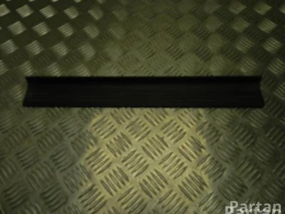 Dacia 768520031R DUSTER 2011 Bordure de seuil de porte - Image 1