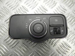 Mercedes-Benz A9079053102 Sprinter (907/910) 2020 Interrupteur de lumière