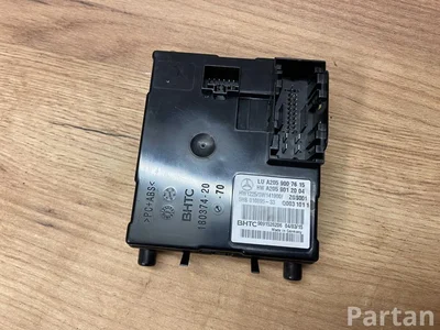 Mercedes-Benz A2059007615 ; A2059012004 / A2059007615, A2059012004 C-CLASS T-Model (S205) 2015 Control Unit, air conditioning - Image 1