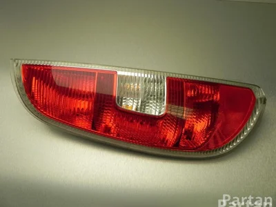 Škoda 5J7 945 095, 5J7 945 111, 5J7 945 257, VP6SWX-13405-AA / 5J7945095, 5J7945111, 5J7945257, VP6SWX13405AA ROOMSTER (5J) 2008 Feu arrière - Image 1