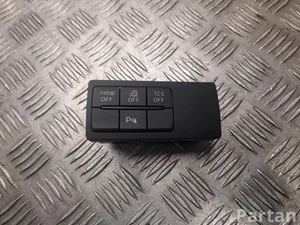 Mazda DH5M 66 170A / DH5M66170A CX-5 (KF) 2025 Multiple switch