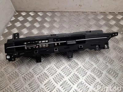 Hyundai 97401-BE800 / 97401BE800 Kona II 2023 Dysza powietrzna Centralny - Zdjęcie 1