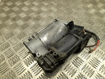 Mercedes-Benz A2133203004 E-CLASS (W213) 2020 Pompe de compresseur de suspension d'air - Image 1