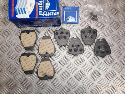 Audi 13.0460-2705.2 / 13046027052 A4 (8D2, B5) 2001 Stabdžių trinkelė - Paveiksliukas 1