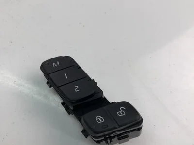 Volvo 31489631 V60 2013 Memory switch for seat adjustment - Image 1