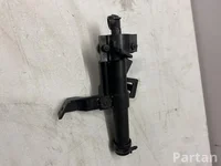 Land Rover BJ3213C153CA ; LEFT / BJ3213C153CA, LEFT RANGE ROVER EVOQUE (L538) 2016 Žibintų plovimo purkštukas