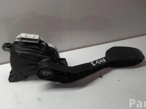 Volvo 30683517 S40 II (MS) 2006 Akseleratoriaus pedalas