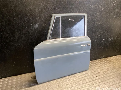 Mercedes-Benz W110 200D 1965 Porte Left Front - Image 1