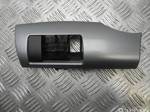 Kia 937102P665 SORENTO II (XM) 2014 Cadre