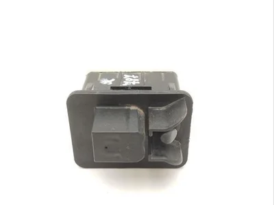 Mercedes-Benz A0008204909 EQE SUV (X294) 2024 Interrupteur de sécurité pour verrouillage central - Image 1