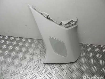 Audi 8U0 867 246 / 8U0867246 Q3 (8U) 2012 Tapisserie voiture right side - Image 1