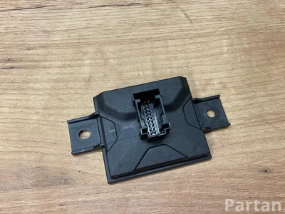 Mercedes-Benz A2229000905 C-CLASS T-Model (S205) 2015 Unité de contrôle pour système de caméra de recul - Image 1