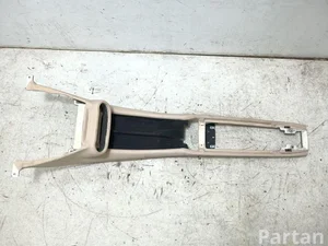 Ferrari 183728 California 2010 Center console