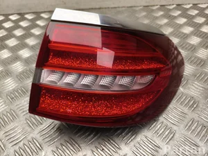 Mercedes-Benz A 213 906 88 00 / A2139068800 E-CLASS T-Model (S213) 2017 Galinis žibintas dešinė