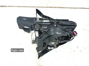 Porsche 9J1121250C, 9J1260399B, 9J1959455C, 9J1121384, 9J1121706A Taycan 2021 Radiador